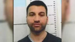 Cảnh sát đột kích biệt thự, bắt trùm mafia Italy