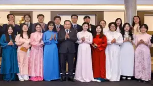 Chủ tịch Quốc hội mong sinh viên Việt tại Ý tiếp thu khoa học công nghệ, đóng góp cho quê hương