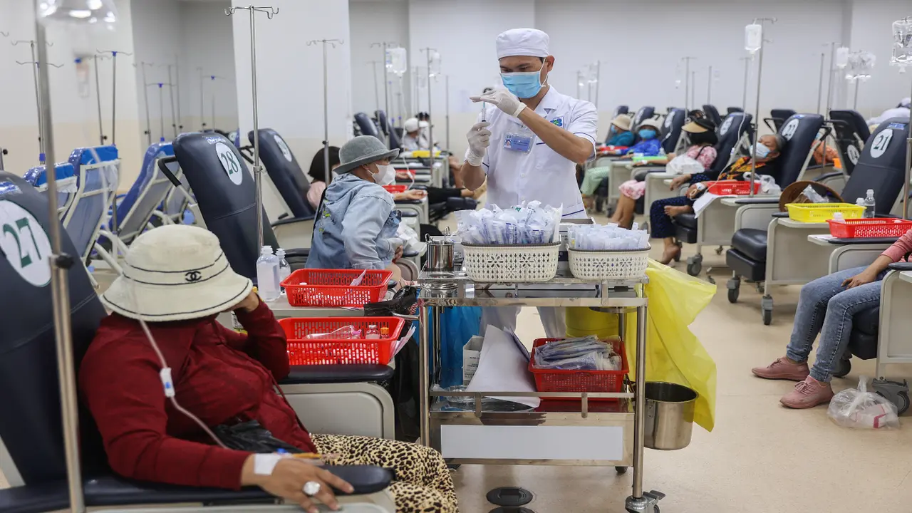 Dự báo ca ung thư tại Việt Nam tăng 70% vào năm 2050