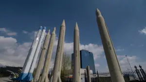 Iran 'còn hàng nghìn tên lửa đạn đạo' sau hơn một tháng xung đột
