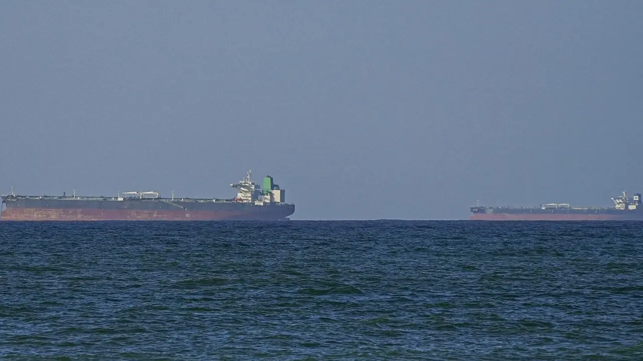 Iran công bố 'lộ trình tránh thủy lôi' ở eo biển Hormuz