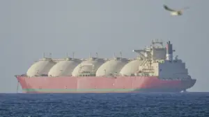 Lưu thông qua eo biển Hormuz 'đình trệ' sau lệnh phong tỏa của Mỹ