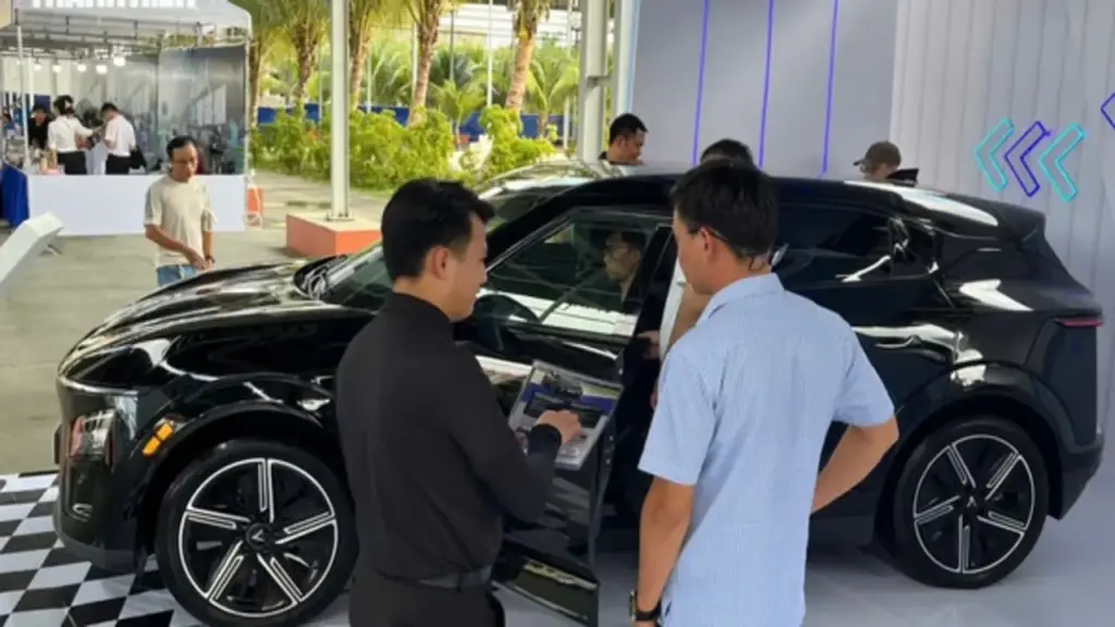 Sức mua ô tô hồi phục, người Việt ngày càng ưa chuộng xe điện, hybrid