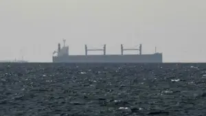 Thế giới thấp thỏm cùng eo biển Hormuz trước giờ G