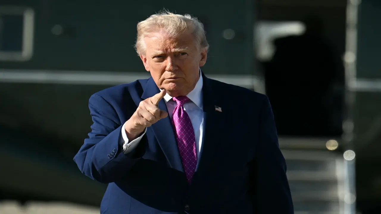 Tin tức thế giới 11-4: Ông Trump nói Mỹ sẽ mở lại eo biển Hormuz; Phái đoàn Iran tới Pakistan