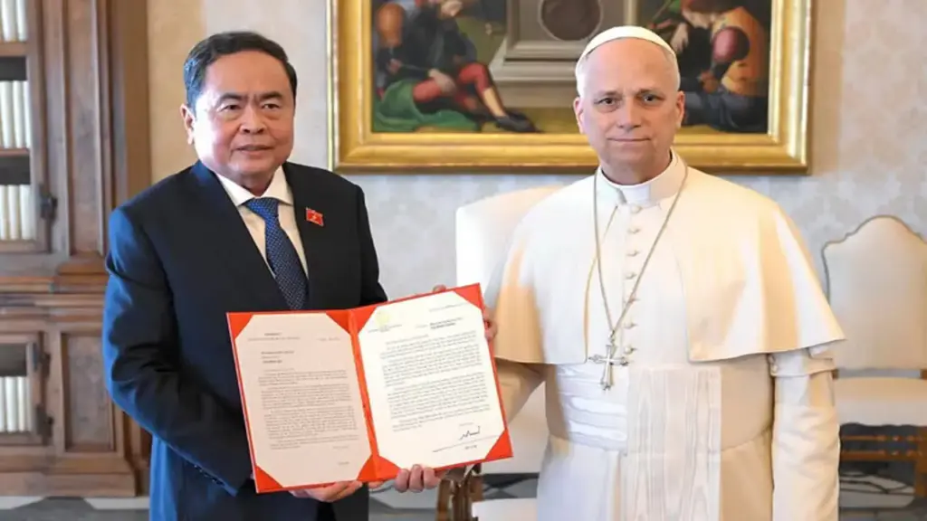Tổng Bí thư, Chủ tịch nước gửi thư mời Giáo hoàng thăm Việt Nam